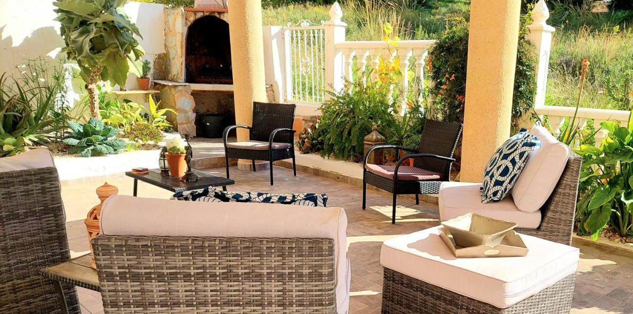 Fabulous Detached Large Villa 5 Bedrooms 3 Bathrooms Backing Onto Villamartin Golf Course Eksteriør bilde